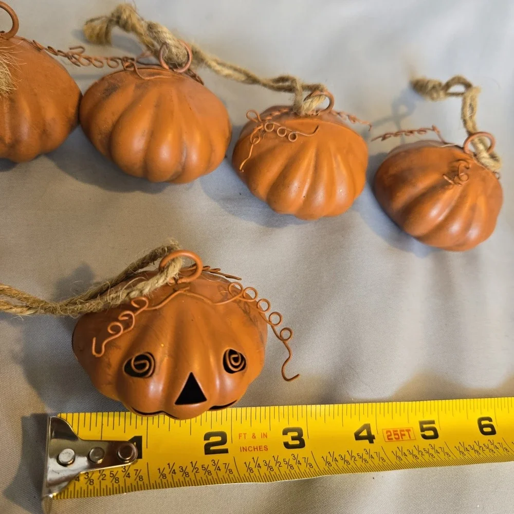 Set of 5 Metal Rustic Rattle Jack O Lantern Pumpkin Ornaments Halloween Jute